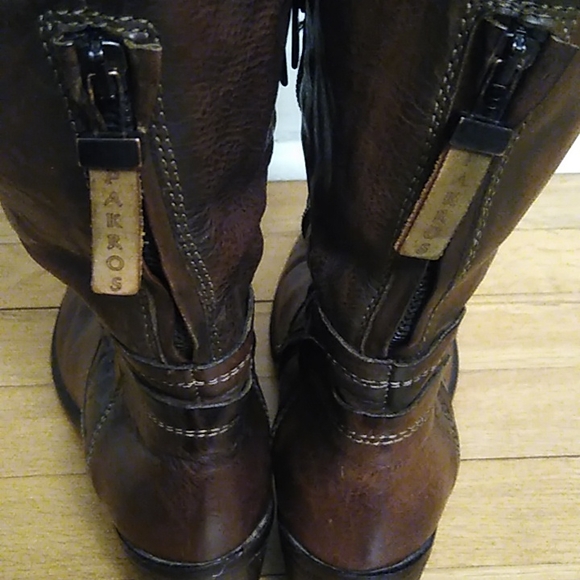 Pakros Brown Leather Boots - Picture 7 of 16